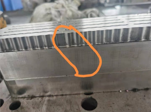 哪個(gè)模具鋼韌性最好？LG模具鋼韌性是DC53的8-9倍，韌性好到?jīng)]有同行兄弟